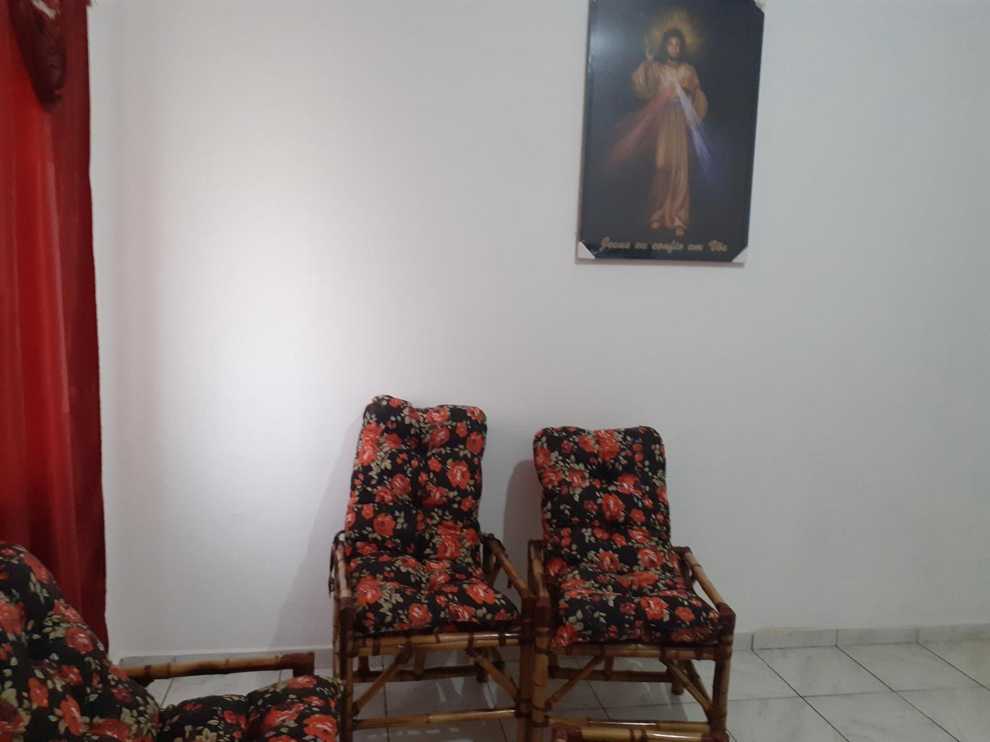 Casa A 270 Metros Da Basilica Apartment Aparecida (Sao Paulo)